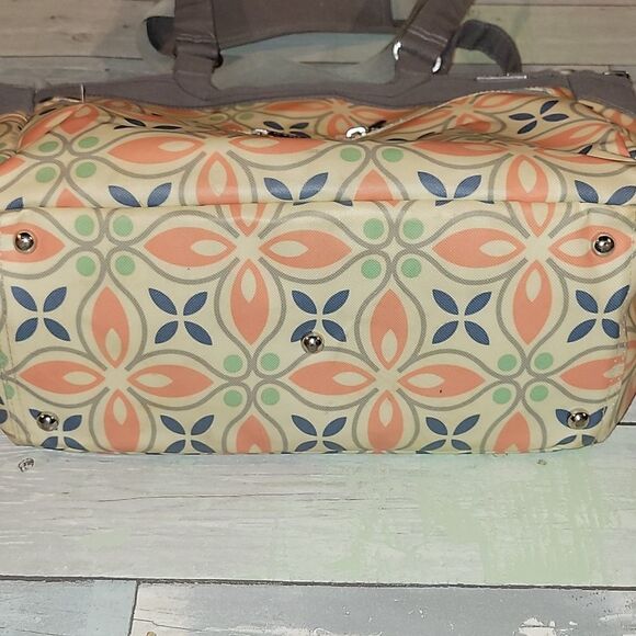 JJ Cole Floral Diaper Bag - Picture 4 of 6